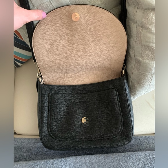 Black Kate Spade purse. Used, in excellent condition. Barely any wear or tear. - Picture 4 of 7